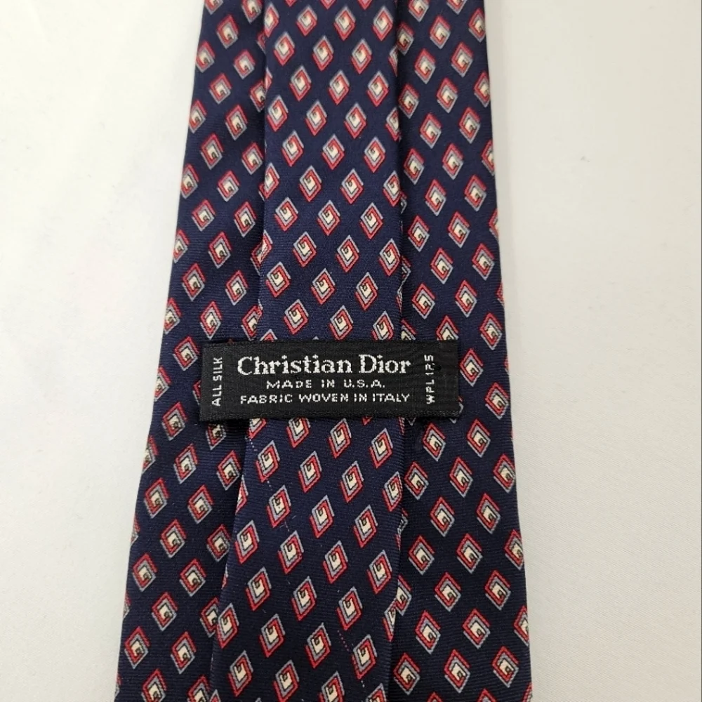 Christian Dior Silk Neckyie in Navy and Red Interlocking Diamond Pattern